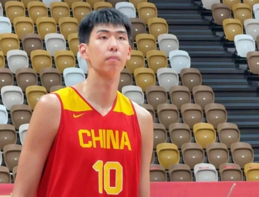 九游娱乐app下载-CBA快讯!杨瀚森回到国内,余嘉豪荣获队内最佳 徐昕欲去NCAA打球